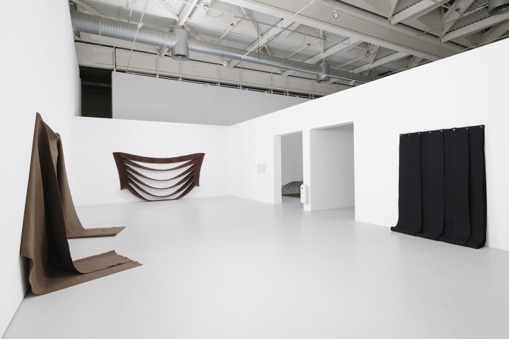 Robert Morris, from l. to r.: "Untitled (Felt Piece)", 1974; "Untitled (Brown Felt)", 1978; "Untitled", 1976