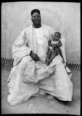 Seydou Keïta, "Sans titre" ["Ohne Titel"], 1949-1951