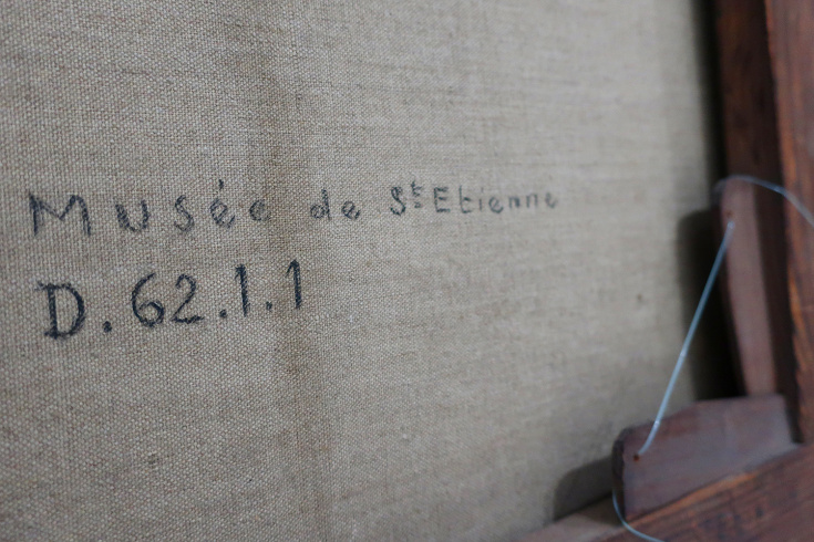 Numéro d'inventaire au dos sur la toile