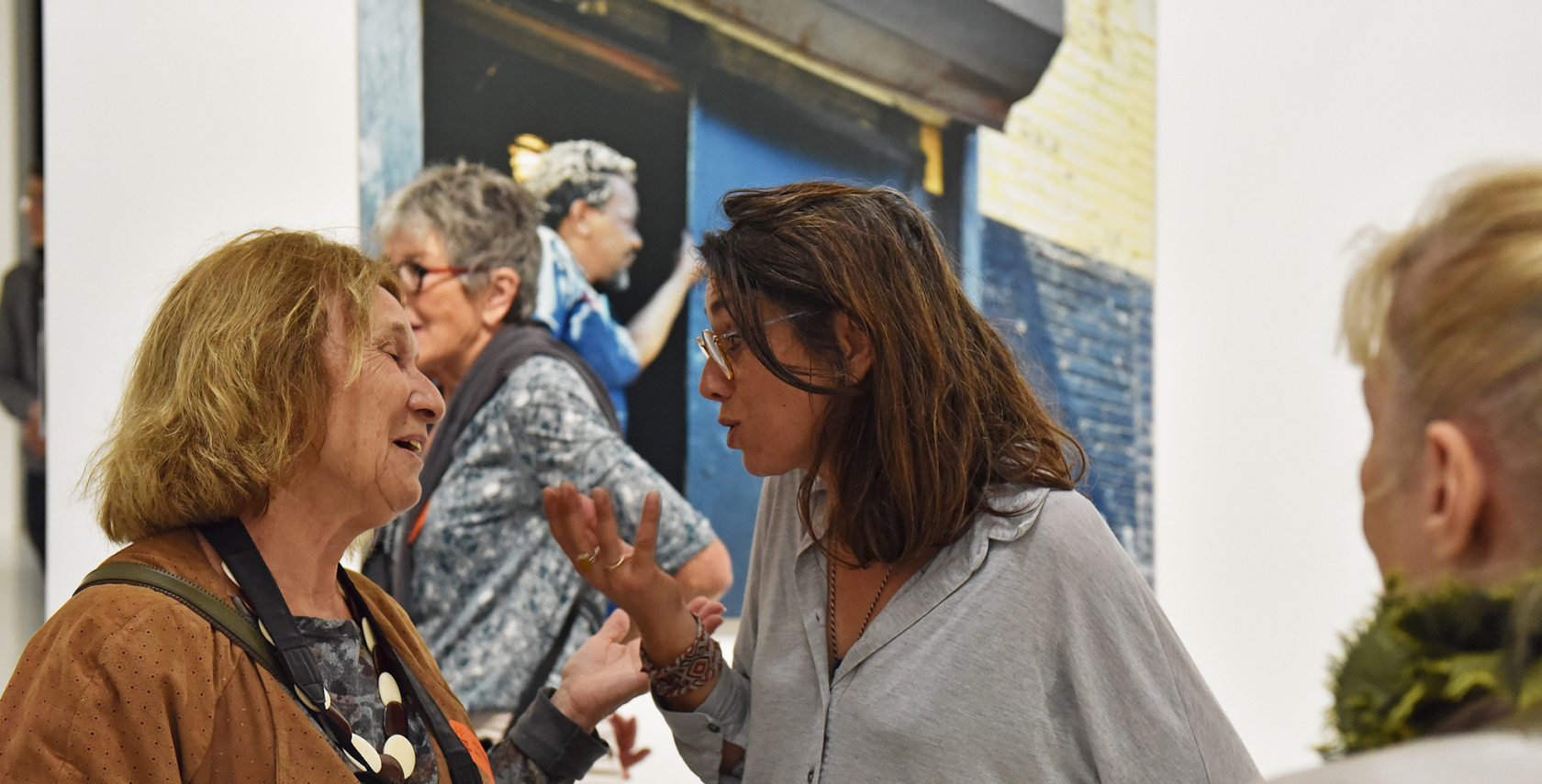 Échange dans les salles d'exposition avec l'artiste Valérie Jouve