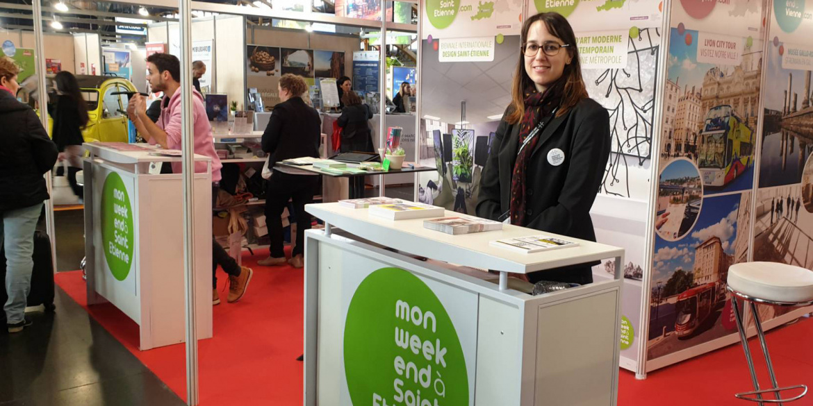 Amandine au salon Mahana