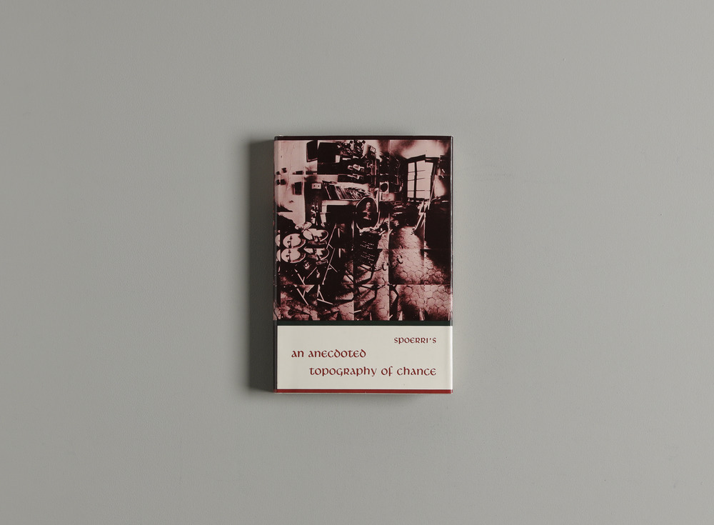 An anecdoted topography of chance