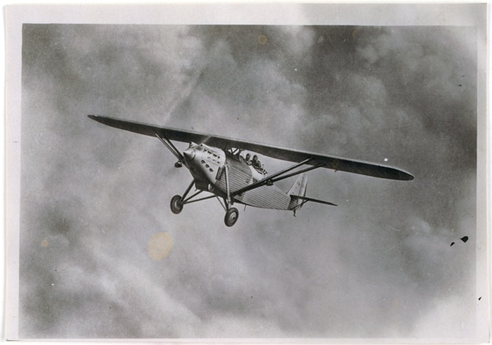 Avion Henry Potez en plein vol