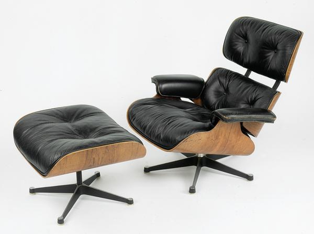 Fauteuil Lounge Chair and Ottoman