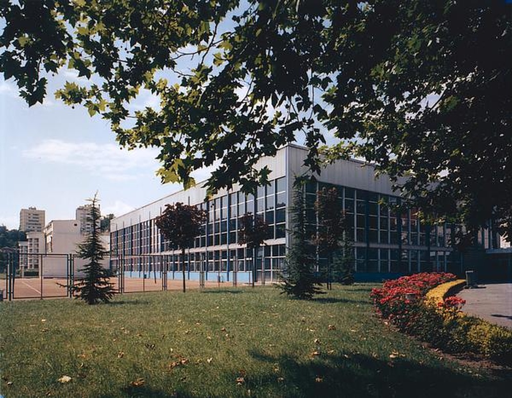 Saint-Etienne : piscine de la Terrasse, vue extérieure