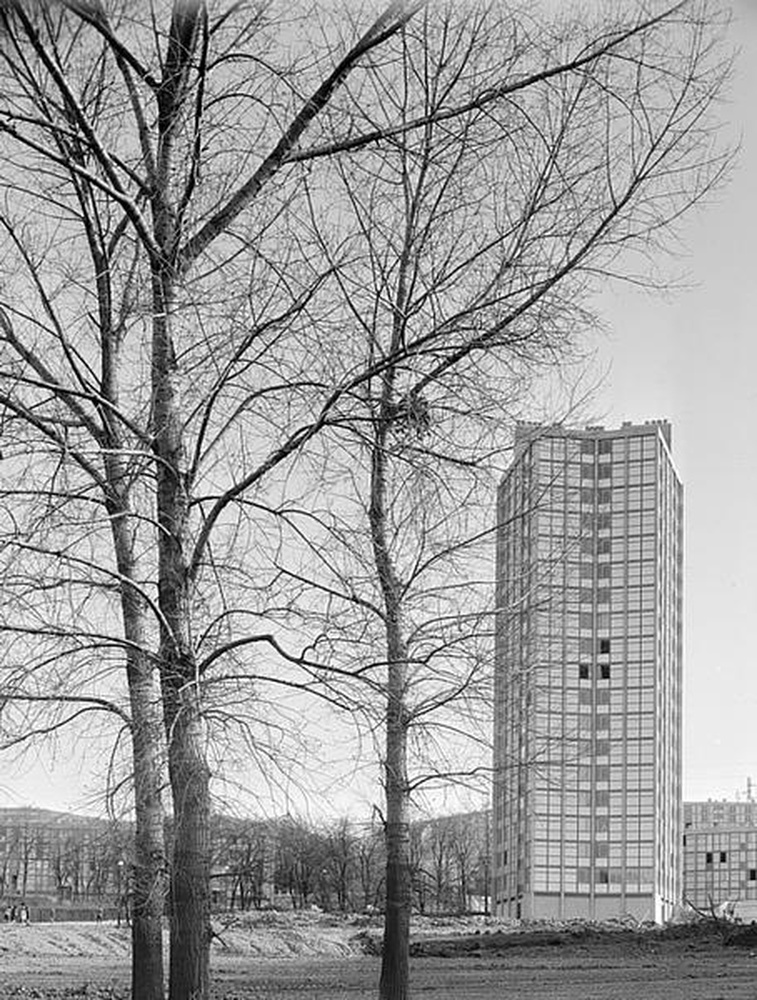 Firminy-vert : la tour Sive (André Sive)