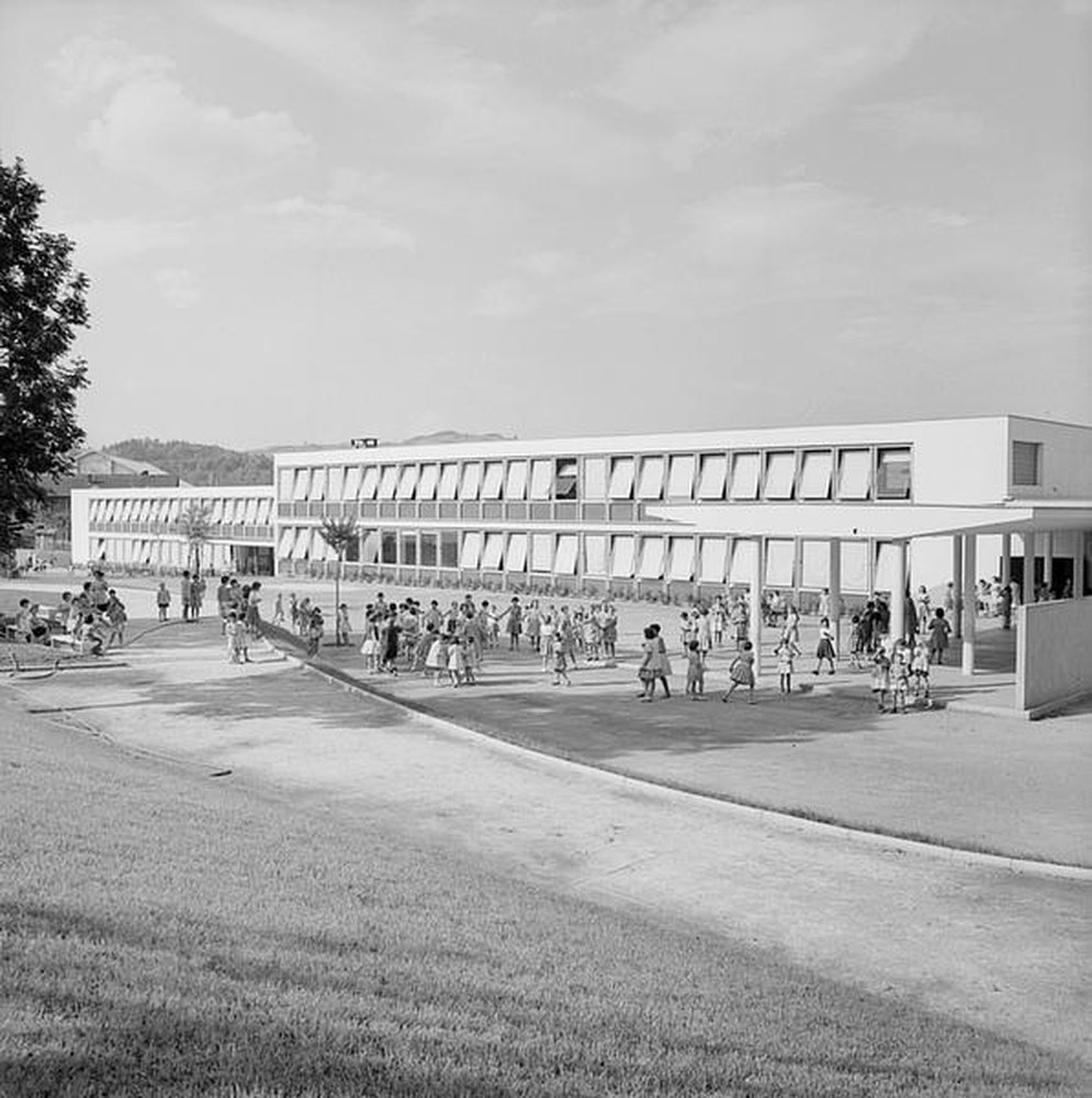 Firminy : école primaire pour filles la Tardive, vue d'ensemble