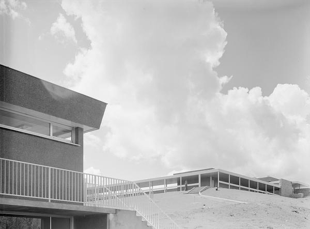 Saint-Etienne : Métare, collège universitaire (Alfred Ferraz, Lucien Seignol)