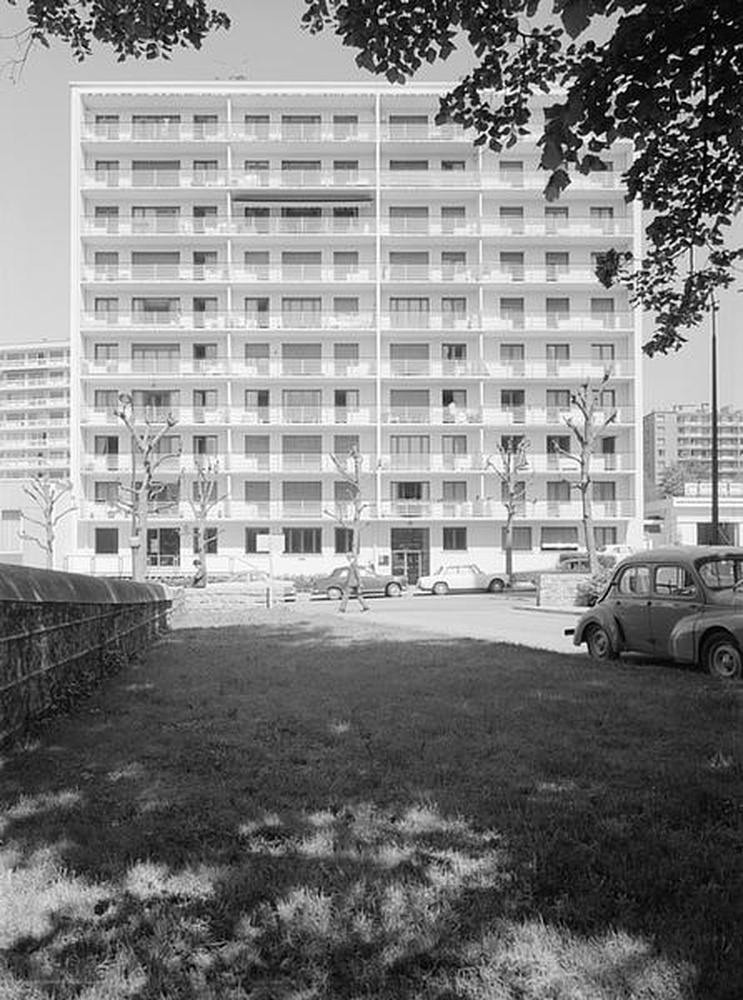Saint-Etienne : boulevard Karl Marx, immeubles