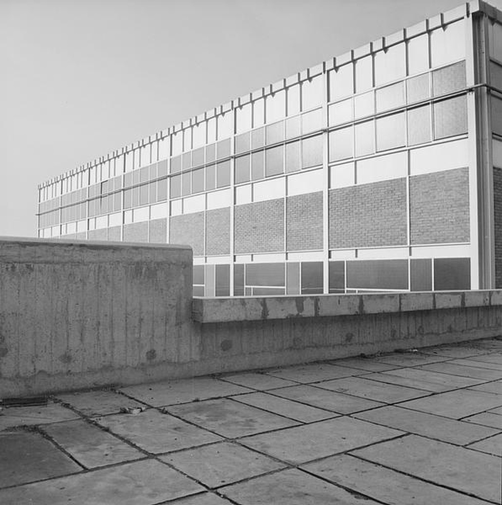 Firminy : chaufferie urbaine (Jean Kling), vue partielle de l'une des façades