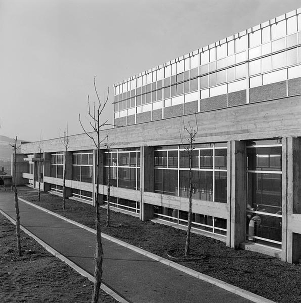Firminy : chaufferie urbaine (Jean Kling), vue partielle de l'une des façades