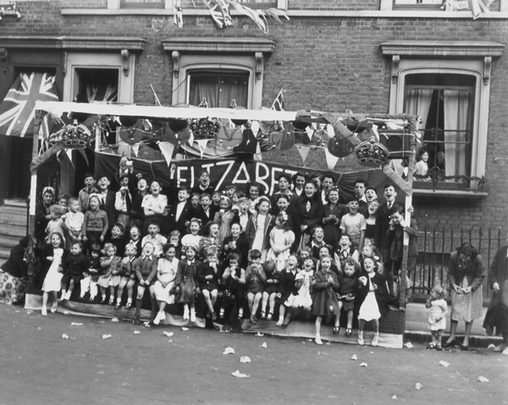 Coronation of Elizabeth II, street scene, Bethnal Green