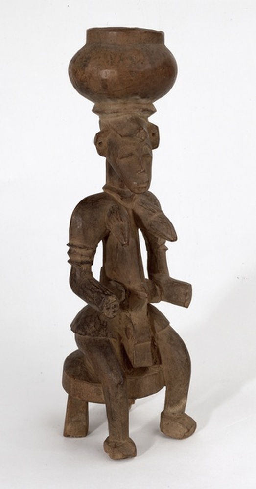 Statuette de femme assise, Tugubele (?)