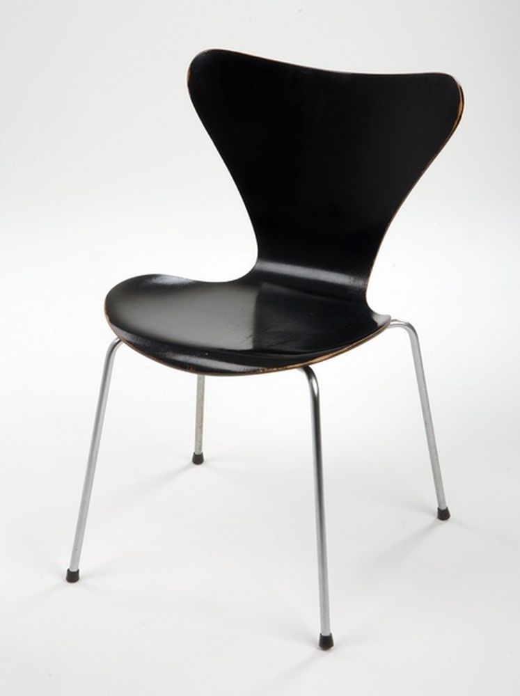 Chaise noire