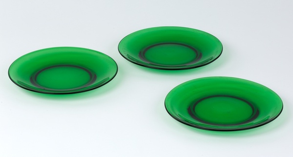 Assiettes plates