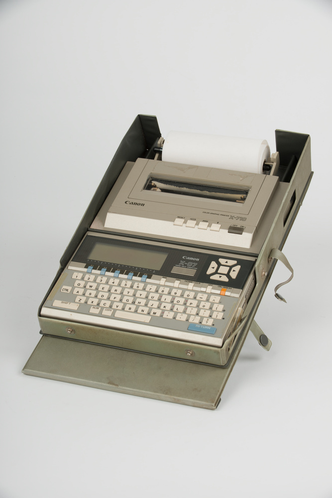 Ordinateur portatif X-07 et imprimante graphique X-710E