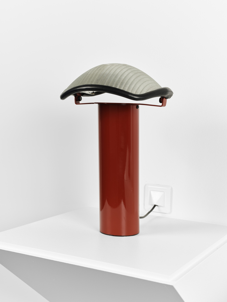 Lampe de table modèle Brontes